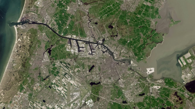 The Role of Geospatial Databases in Enterprise GIS Systems